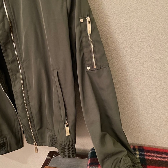 Michael Kors Bomber Jacket - Offers Welcome - Picture 3 of 13
